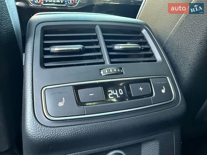 Седан Audi A4 2018 в Стрые