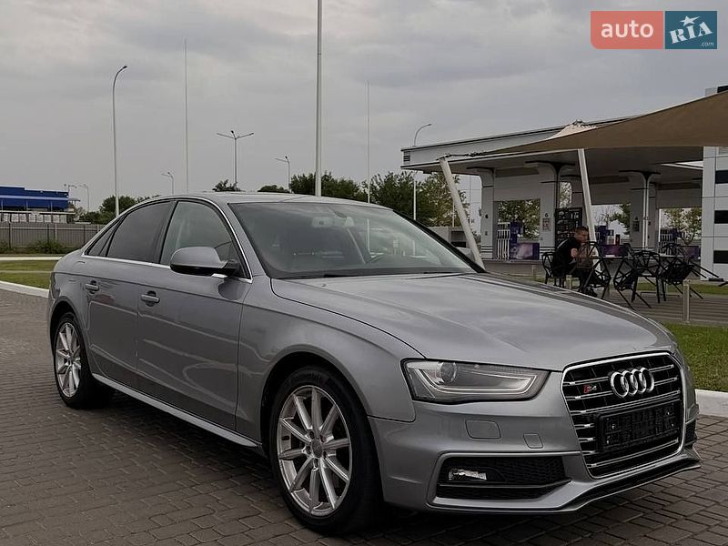 Седан Audi A4 2015 в Миколаєві