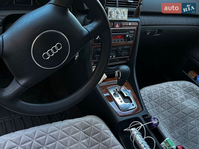 Седан Audi A4 2002 в Тернополі
