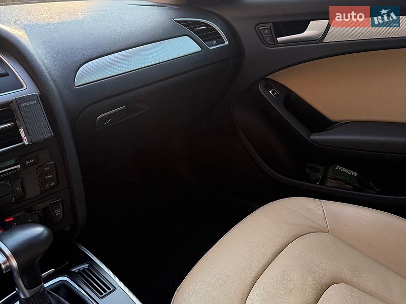 Седан Audi A4 2013 в Полтаве