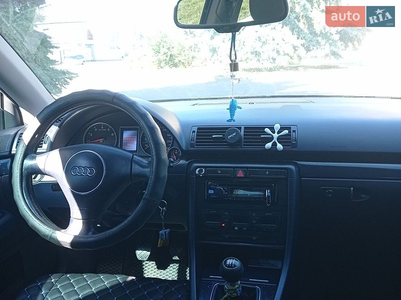 Седан Audi A4 2003 в Лубнах