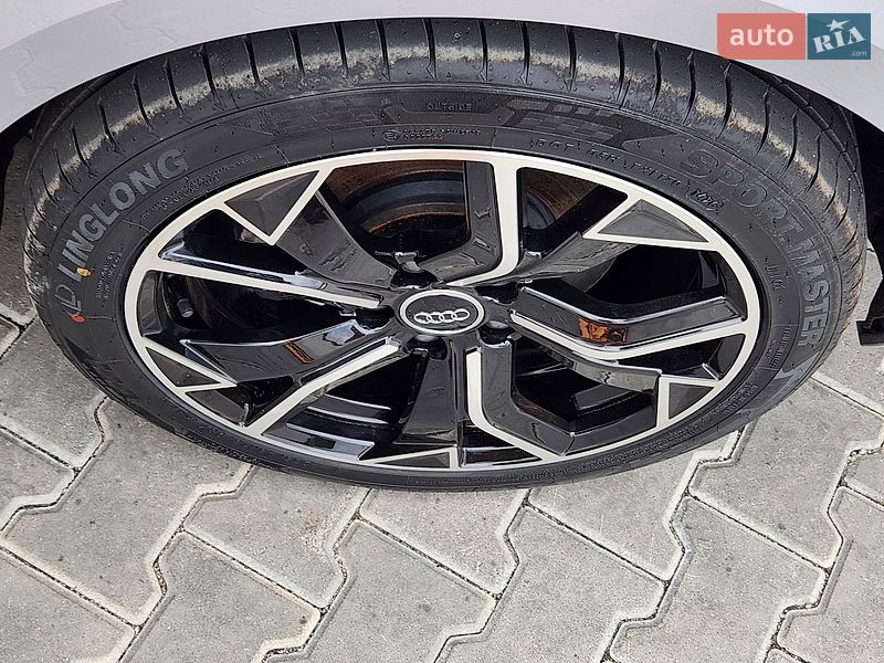 Седан Audi A4 2022 в Вінниці
