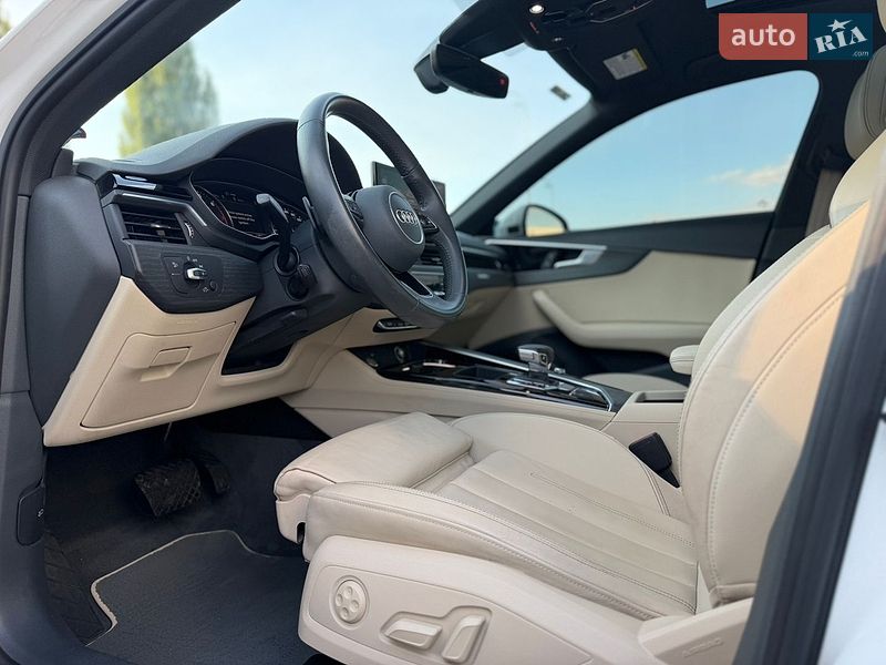 Седан Audi A4 2020 в Киеве