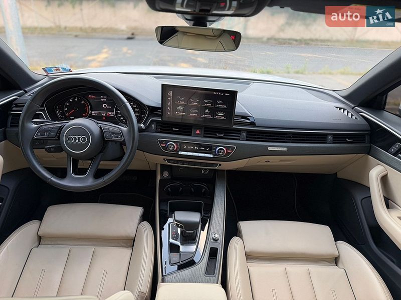 Седан Audi A4 2020 в Киеве