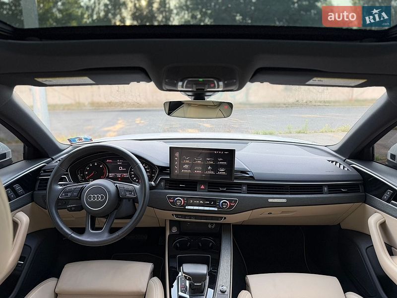 Седан Audi A4 2020 в Киеве