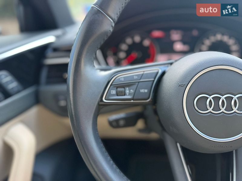 Седан Audi A4 2020 в Киеве
