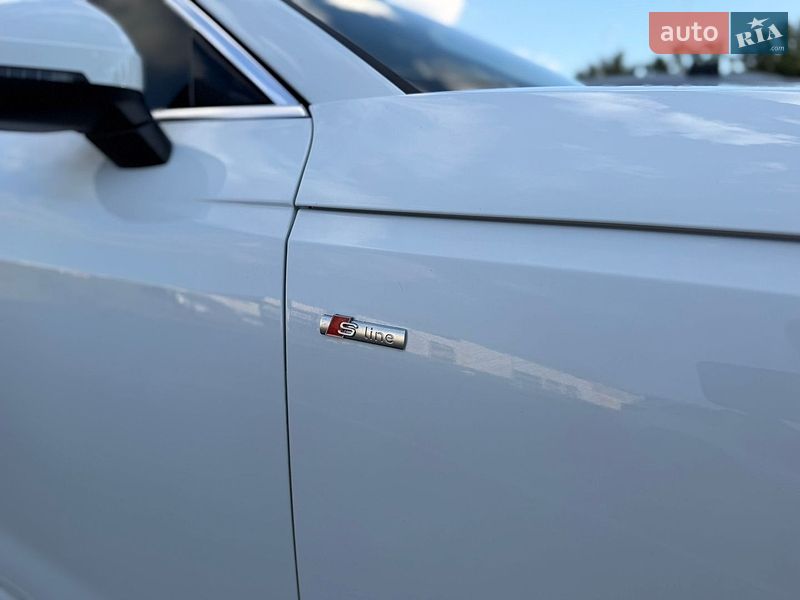 Седан Audi A4 2020 в Киеве