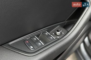 Седан Audi A4 2016 в Львове