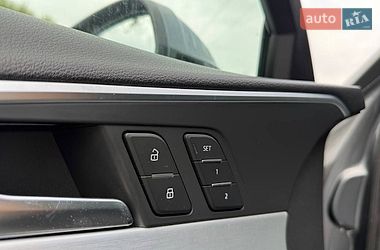 Седан Audi A4 2016 в Львове