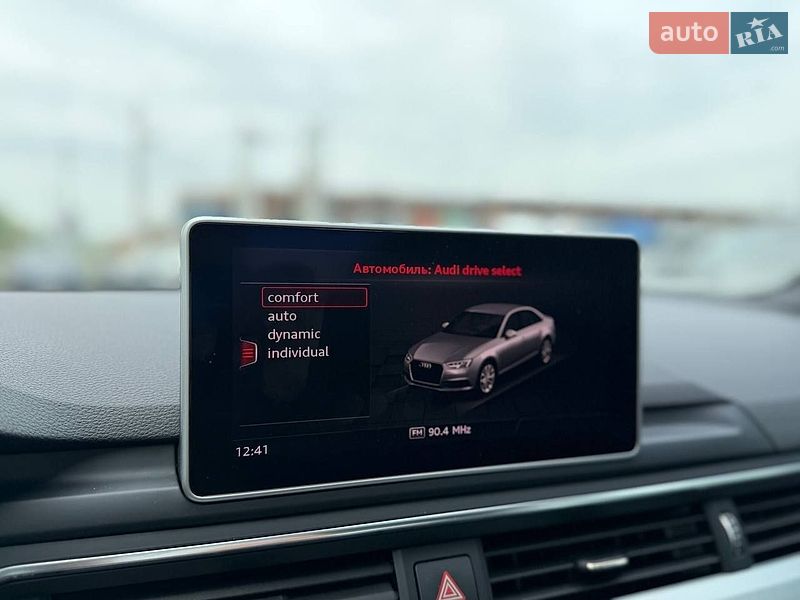 Седан Audi A4 2016 в Львове