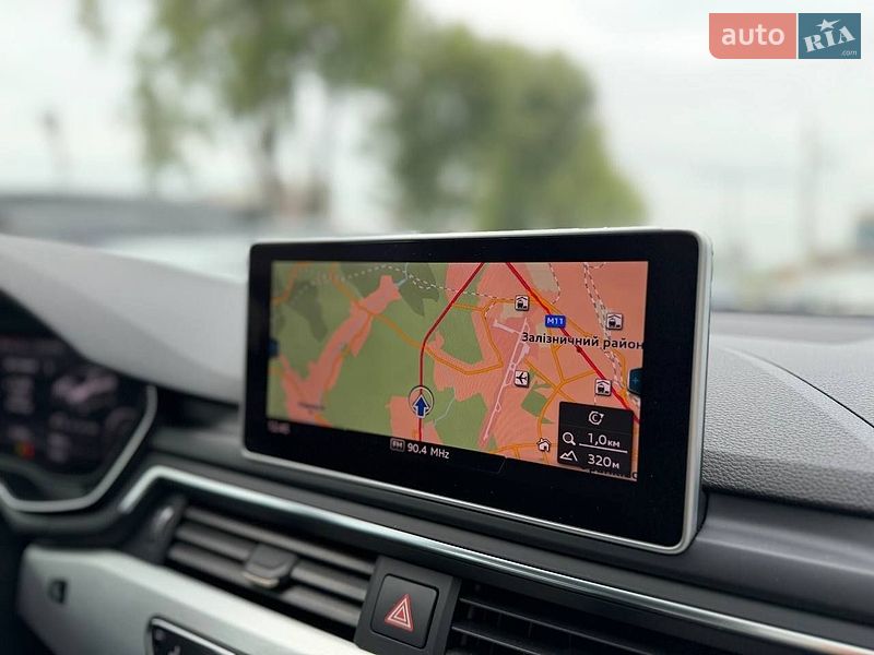 Седан Audi A4 2016 в Львове