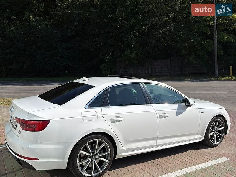 Седан Audi A4 2016 в Виннице