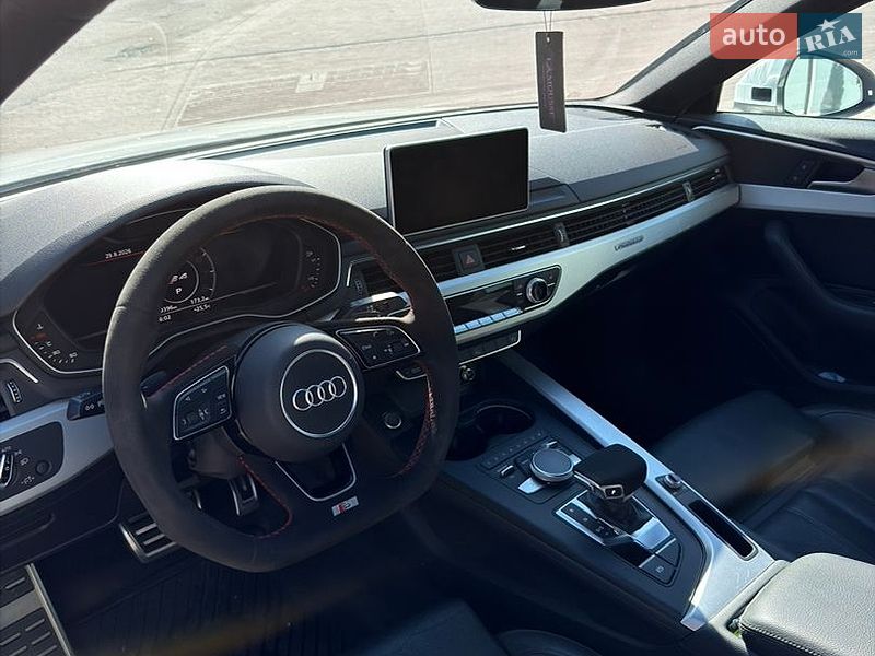 Седан Audi A4 2016 в Виннице
