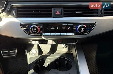 Седан Audi A4 2016 в Виннице