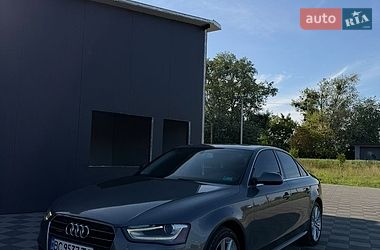 Седан Audi A4 2015 в Самборі