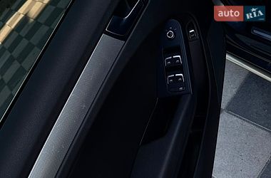Седан Audi A4 2015 в Самборі