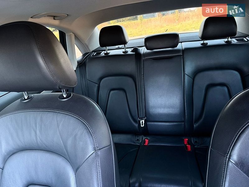Седан Audi A4 2015 в Самборе
