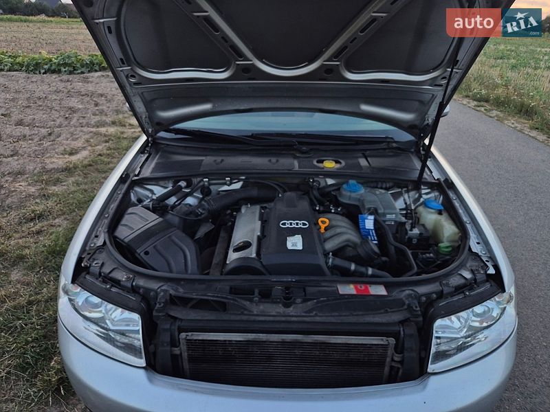 Седан Audi A4 2003 в Луцьку