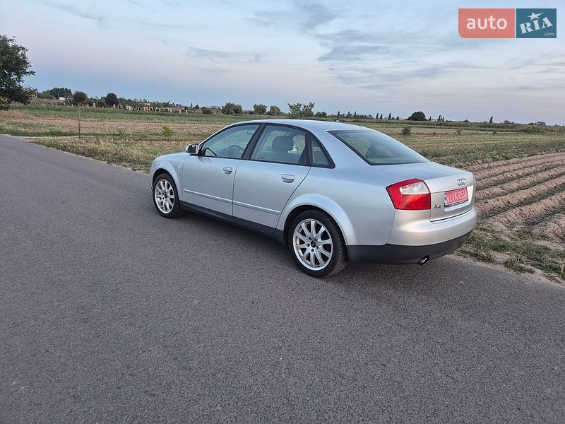 Седан Audi A4 2003 в Луцьку
