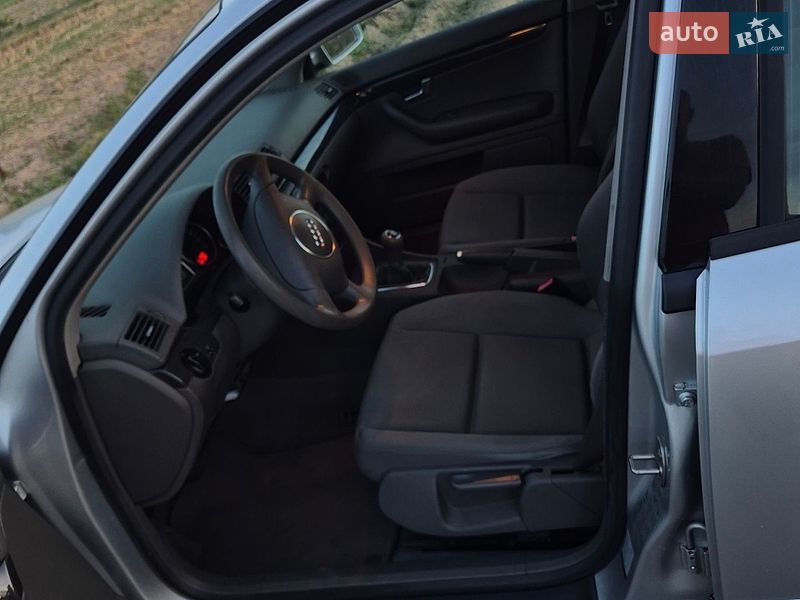 Седан Audi A4 2003 в Луцьку