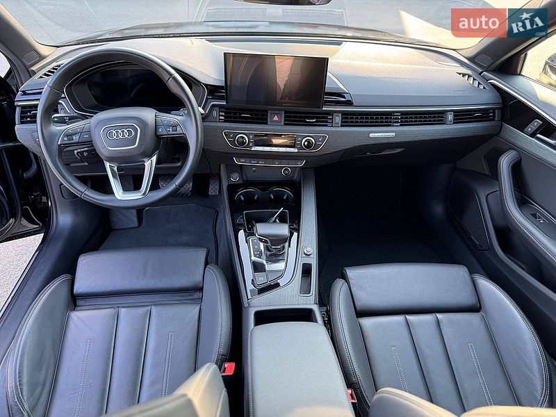 Седан Audi A4 2024 в Києві