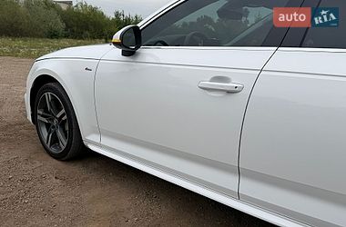 Седан Audi A4 2015 в Львове