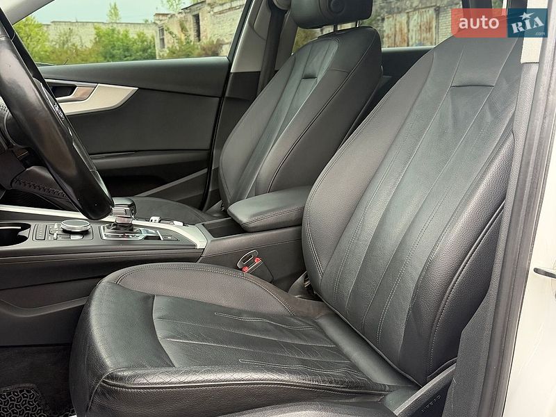 Седан Audi A4 2015 в Львове