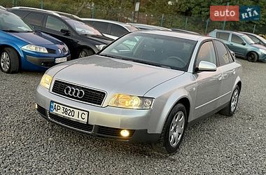 Седан Audi A4 2002 в Хусте