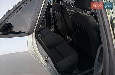 Седан Audi A4 2002 в Хусте