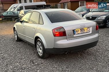 Седан Audi A4 2002 в Хусте