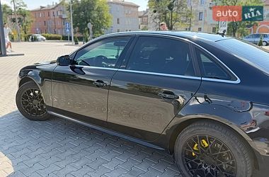 Седан Audi A4 2014 в Львове
