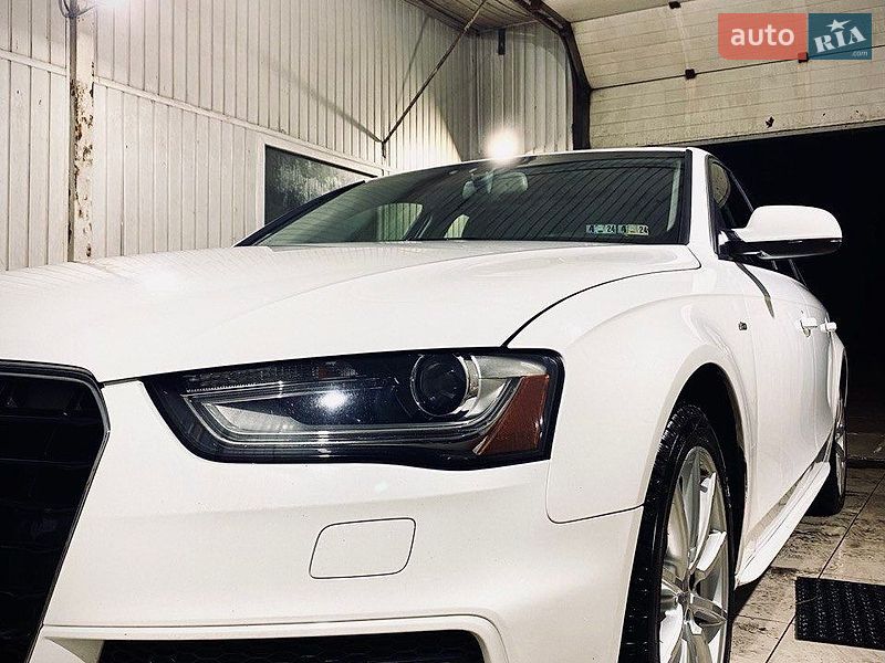 Седан Audi A4 2013 в Киеве