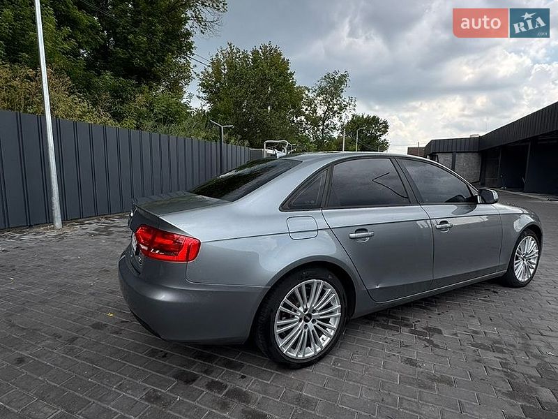 Седан Audi A4 2010 в Вінниці