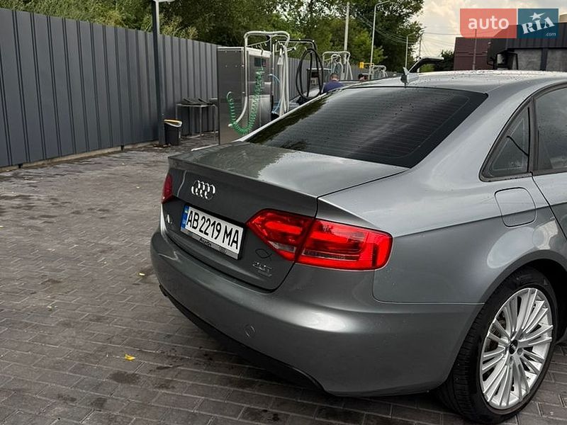 Седан Audi A4 2010 в Вінниці