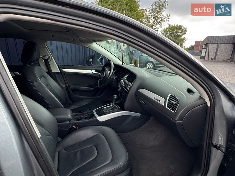 Седан Audi A4 2010 в Вінниці