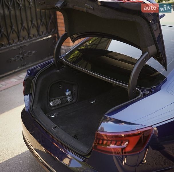 Седан Audi A4 2019 в Киеве