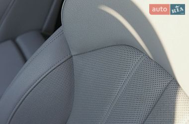 Седан Audi A4 2019 в Киеве