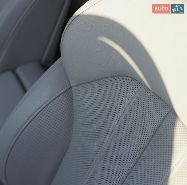 Седан Audi A4 2019 в Киеве