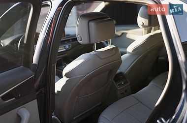 Седан Audi A4 2019 в Киеве
