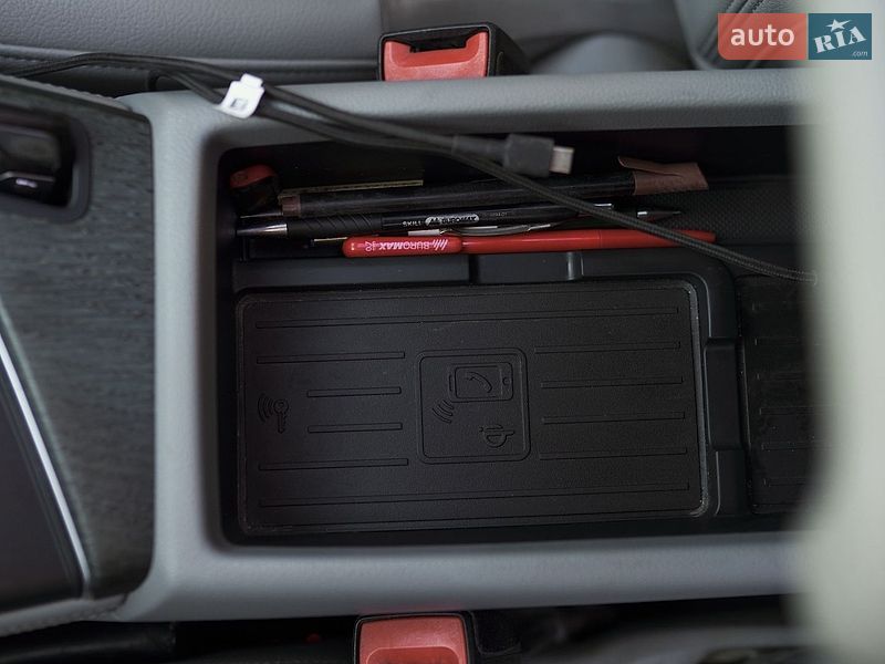 Седан Audi A4 2019 в Киеве