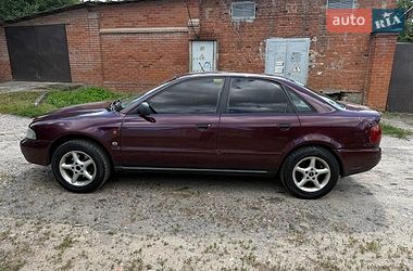 Седан Audi A4 1995 в Харькове