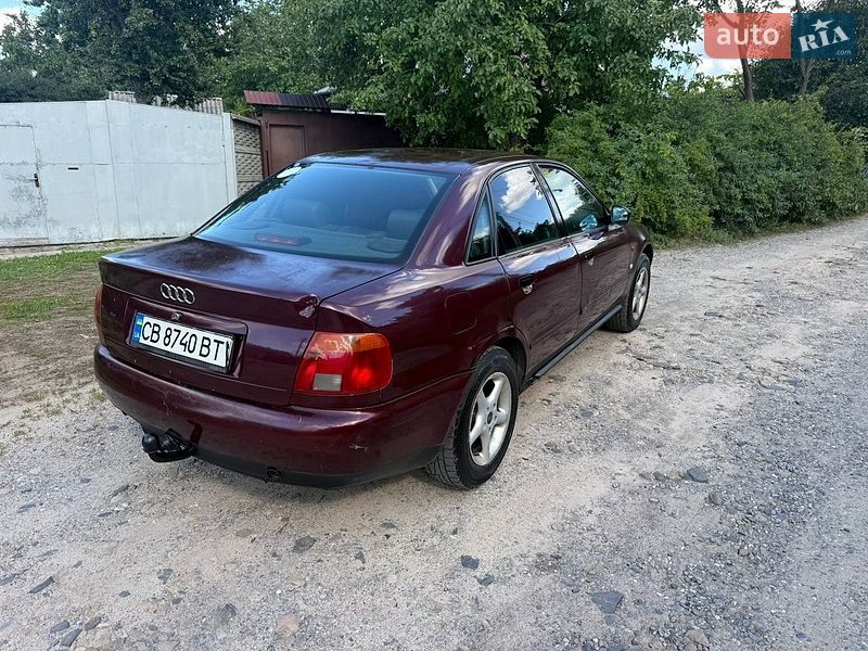 Седан Audi A4 1995 в Харькове