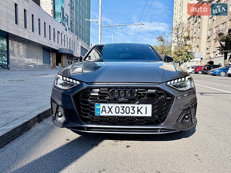 Седан Audi A4 2022 в Харкові