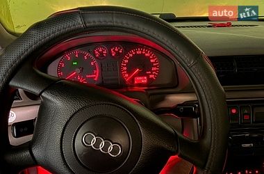 Седан Audi A4 1998 в Тернополе