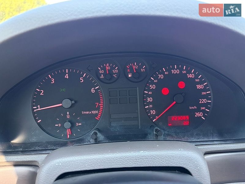 Седан Audi A4 1998 в Тернополе