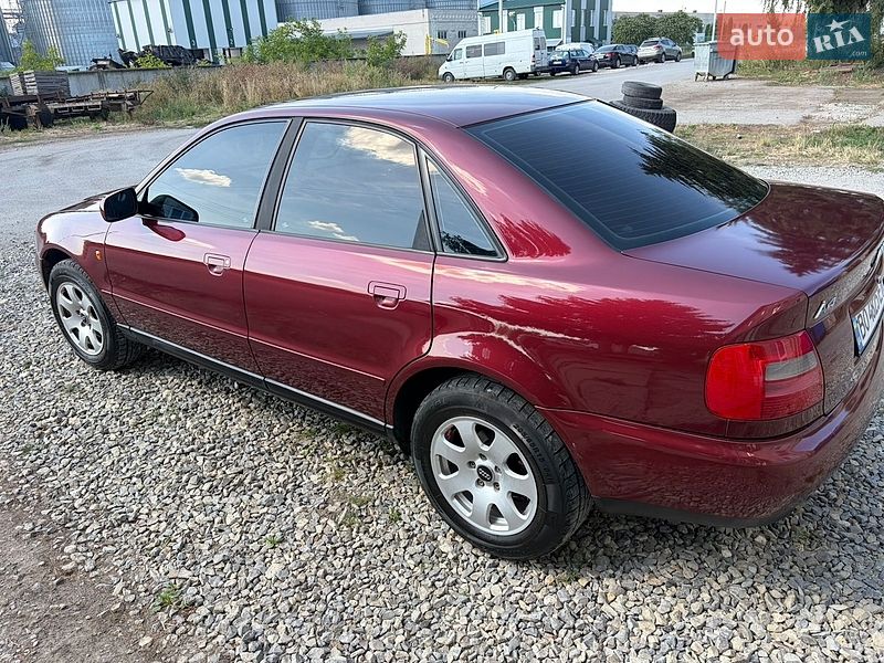 Седан Audi A4 1998 в Тернополе