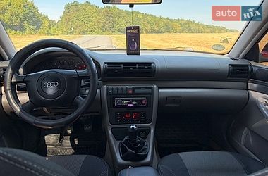 Седан Audi A4 1998 в Тернополе