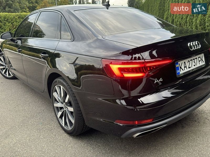 Седан Audi A4 2019 в Львове