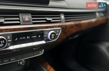Седан Audi A4 2019 в Львове