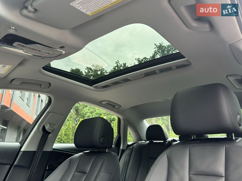 Седан Audi A4 2019 в Львове